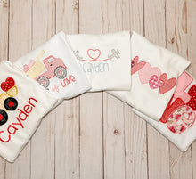 Load image into Gallery viewer, LOVE Applique